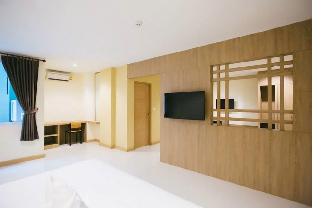 Omg Hotel Khon Kaen Exteriör bild
